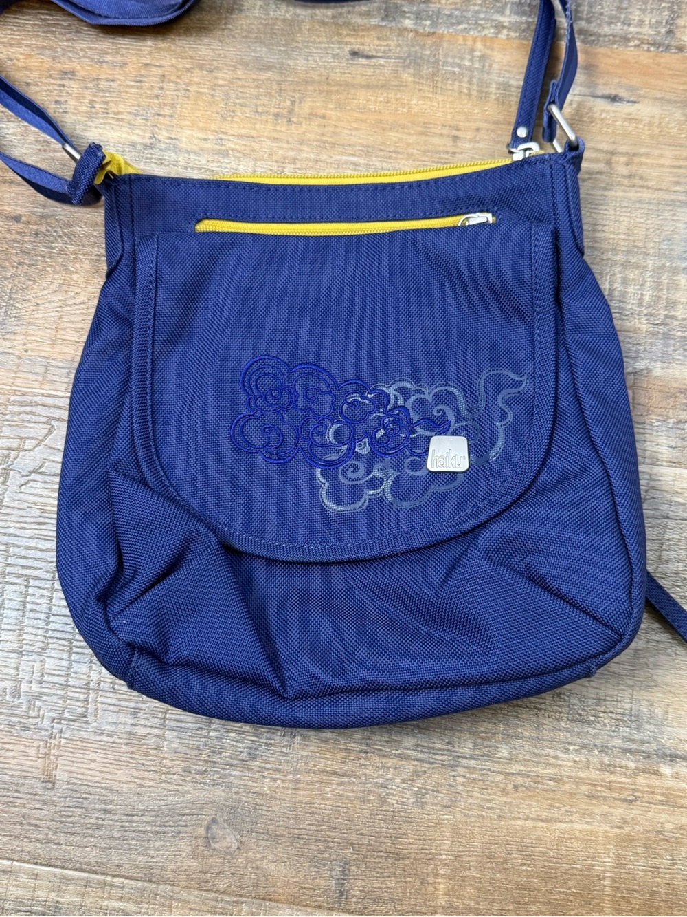 Haiku Blue Crossbody Bag Floral Lining Lightweight Travel Purse